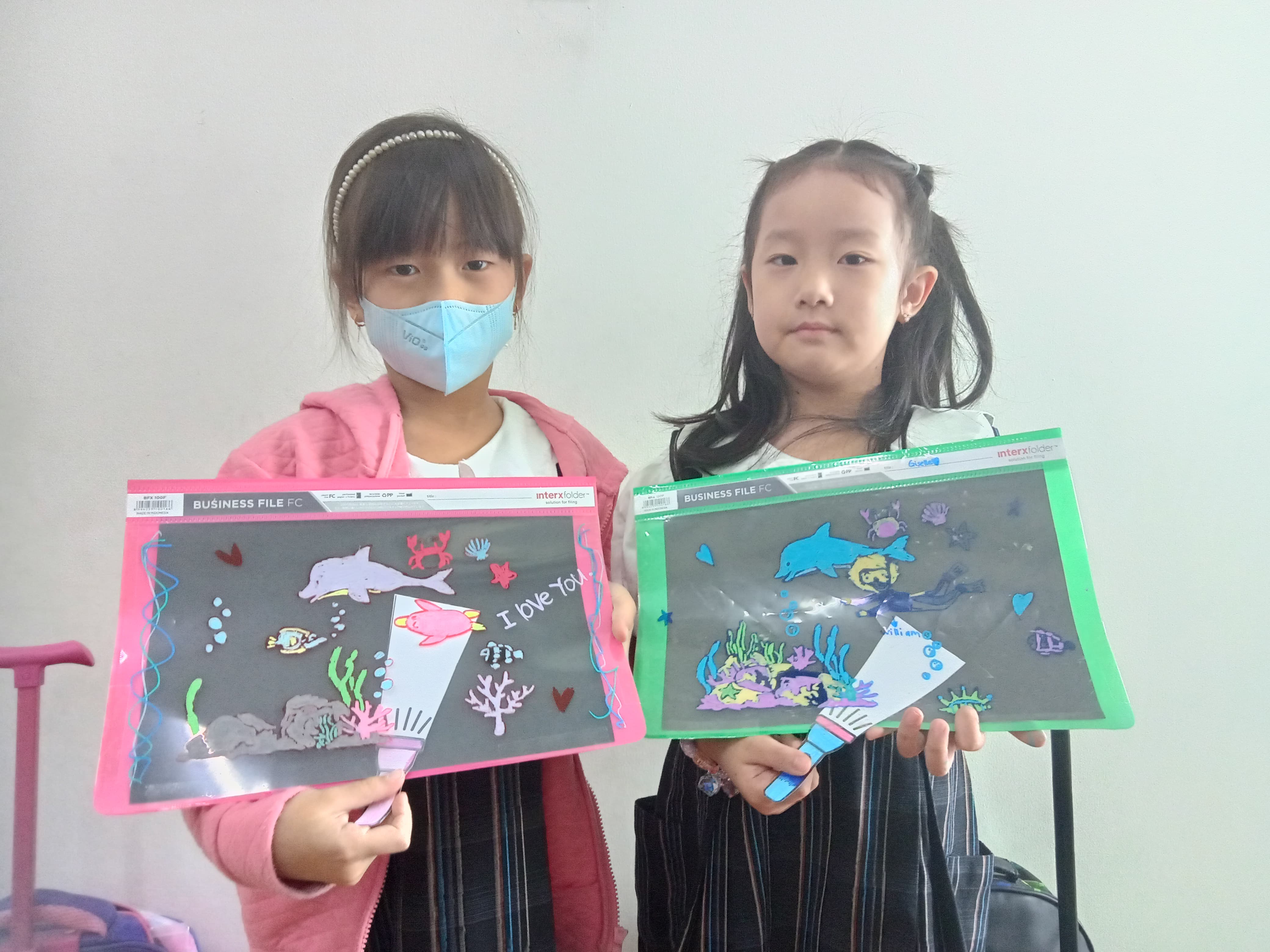 Primary 2 – Science: Magic Torch Experiment