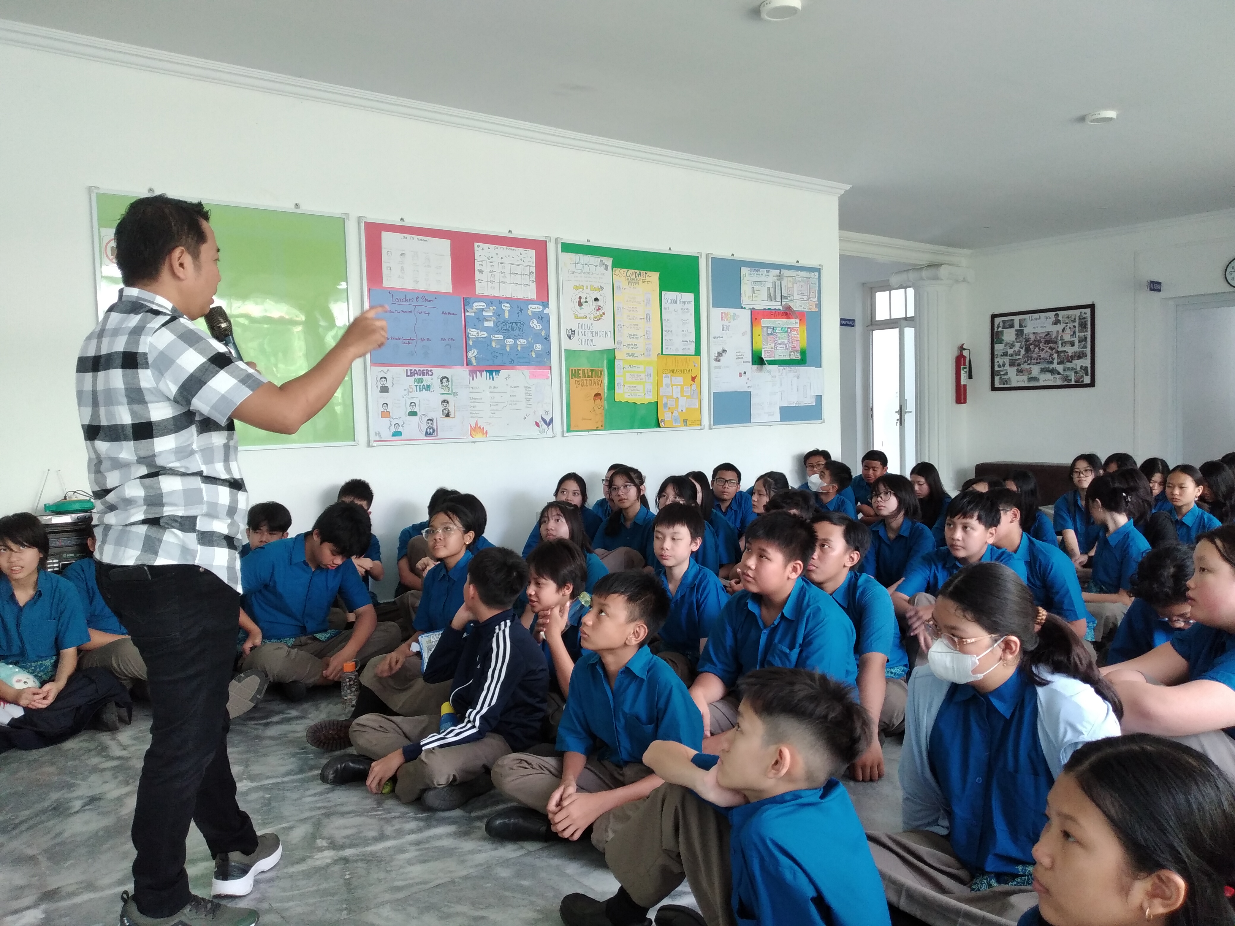 Secondary – School Orientation: Jangan Ada Kebencian di Antara Kita!