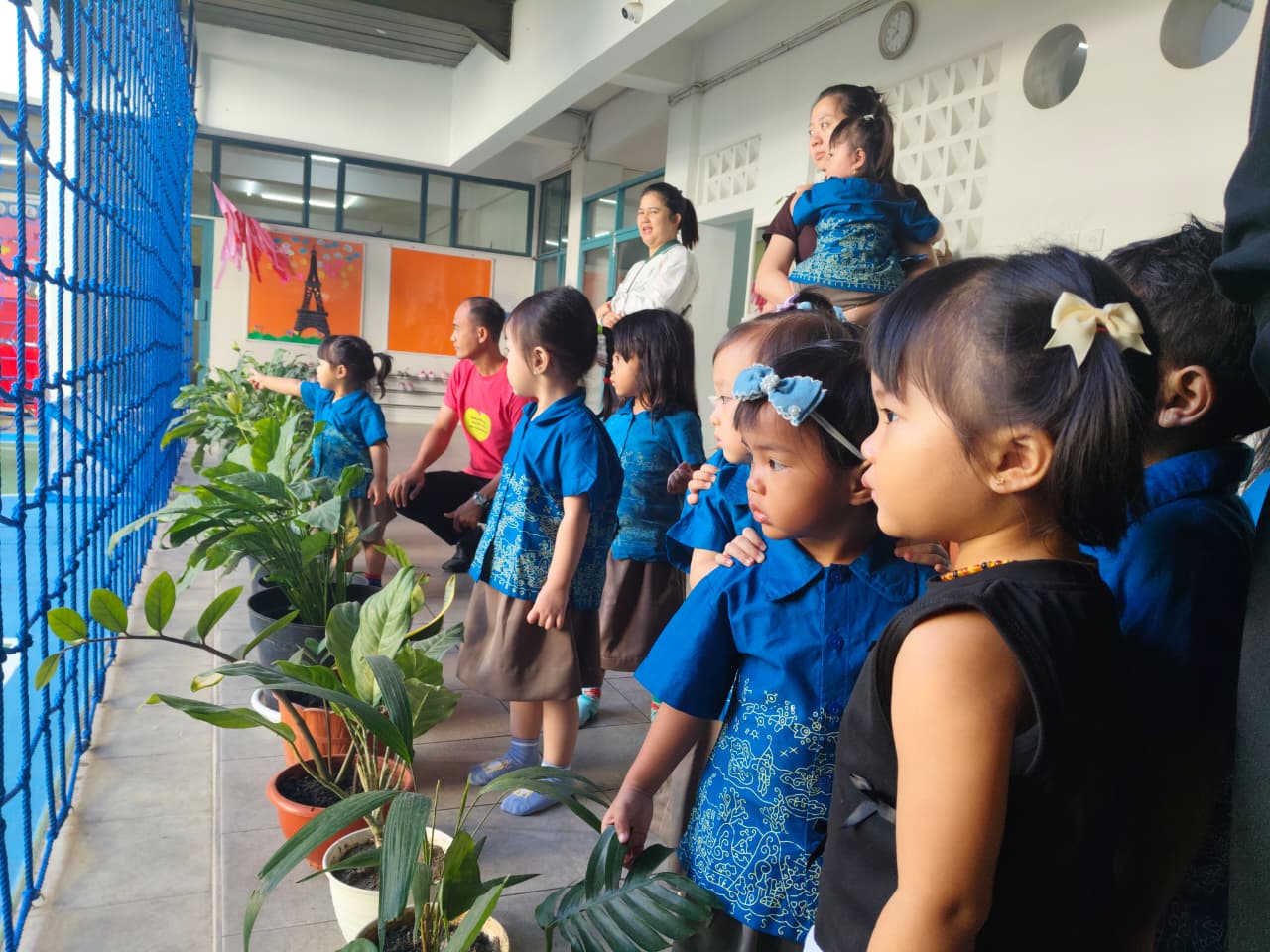 Toddler – Orientation week: School tour