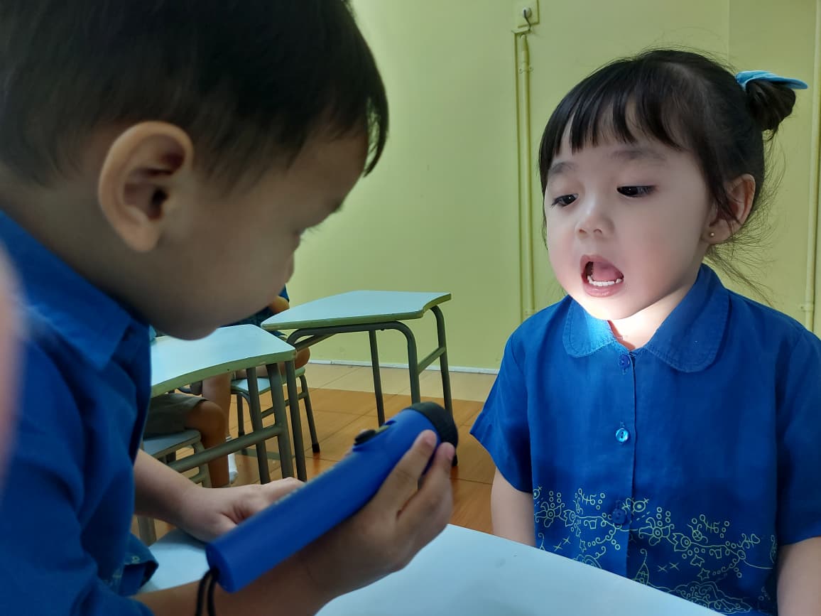 Nursery – English-PL: Smile and Learn Letters