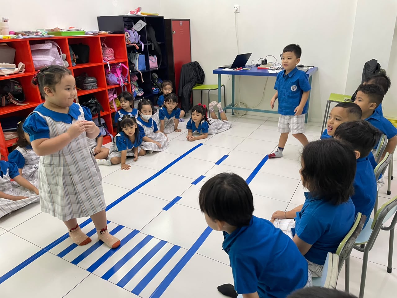 Early Year 1 – Bahasa Indonesia: Menyeberang, Bergerak, dan Belajar