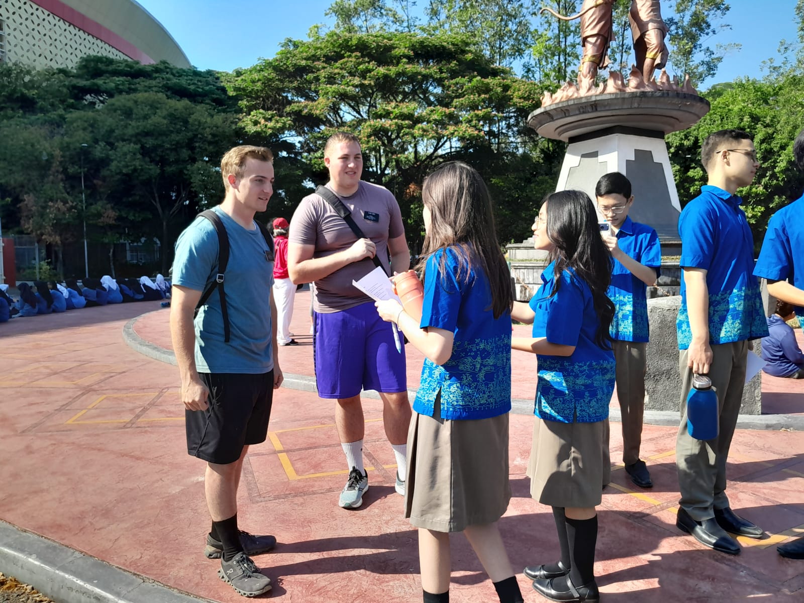 Secondary 2 – Bahasa Indonesia: Belajar di Luar Kelas – Observasi ke Stadion Manahan Surakarta