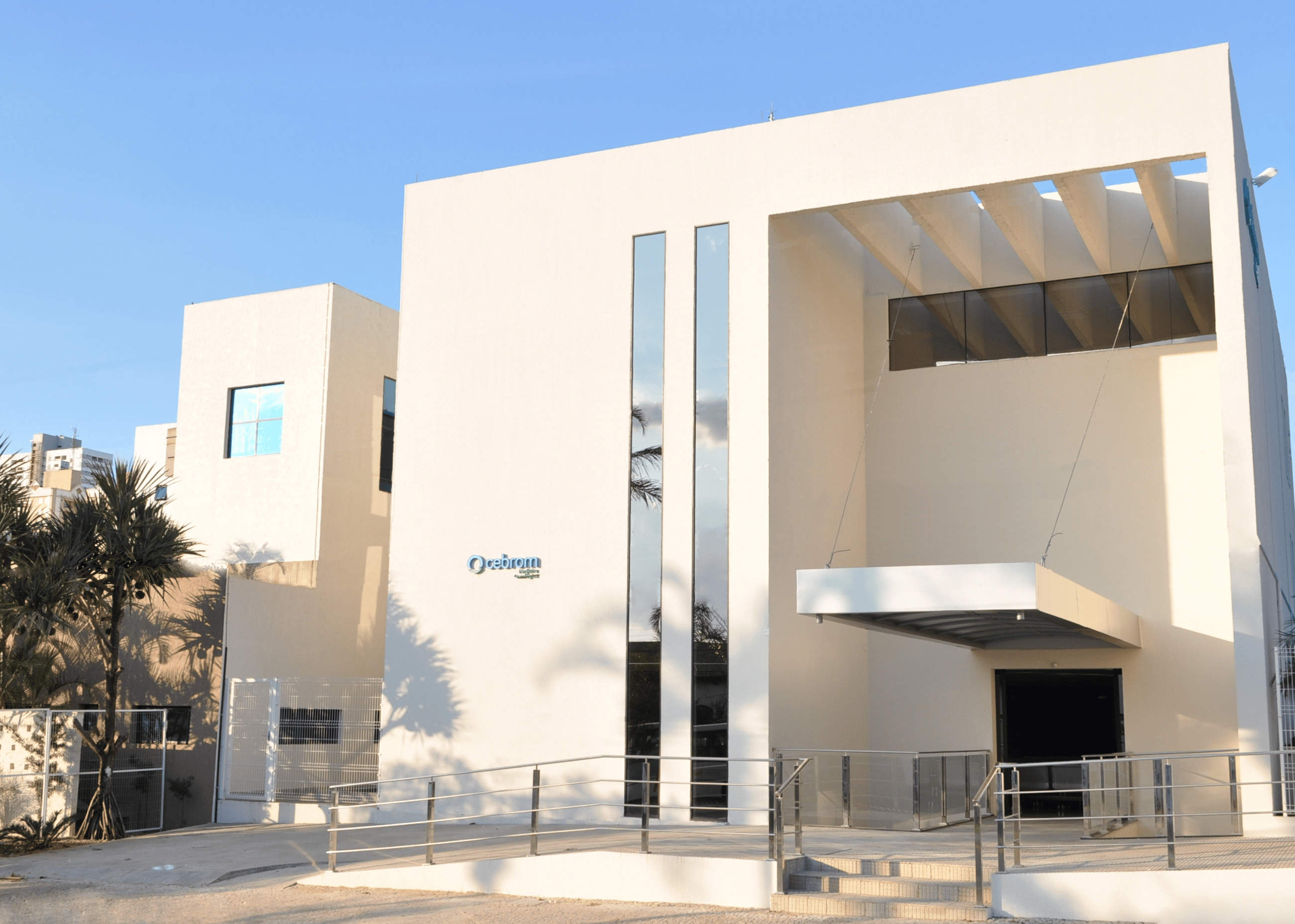 CEBROM - St. Universitário
