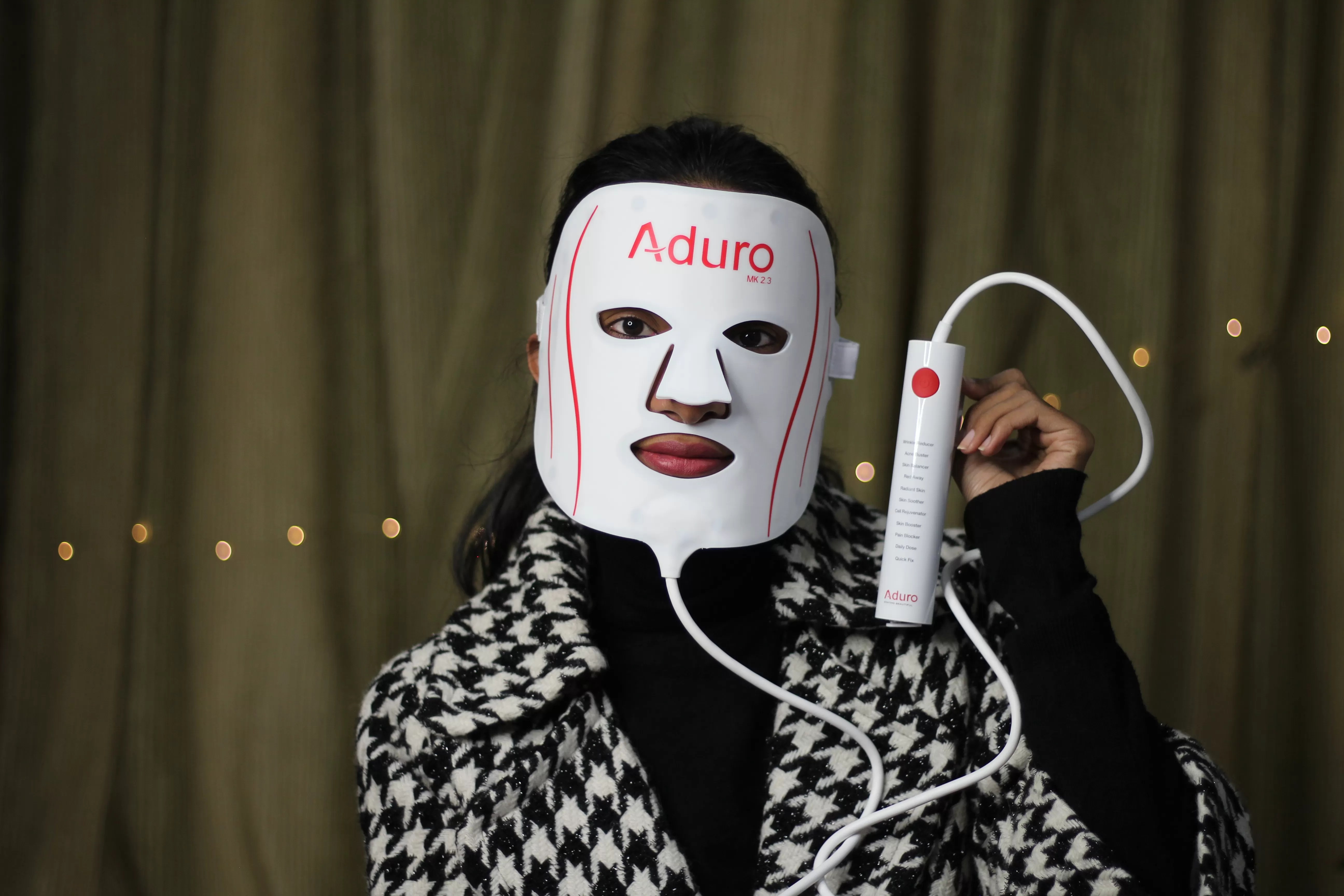 Download Aduro 7 1 Led Facial Treatment Mask Review Demo My 1 Month Experience Five Feet Five PSD Mockup Templates