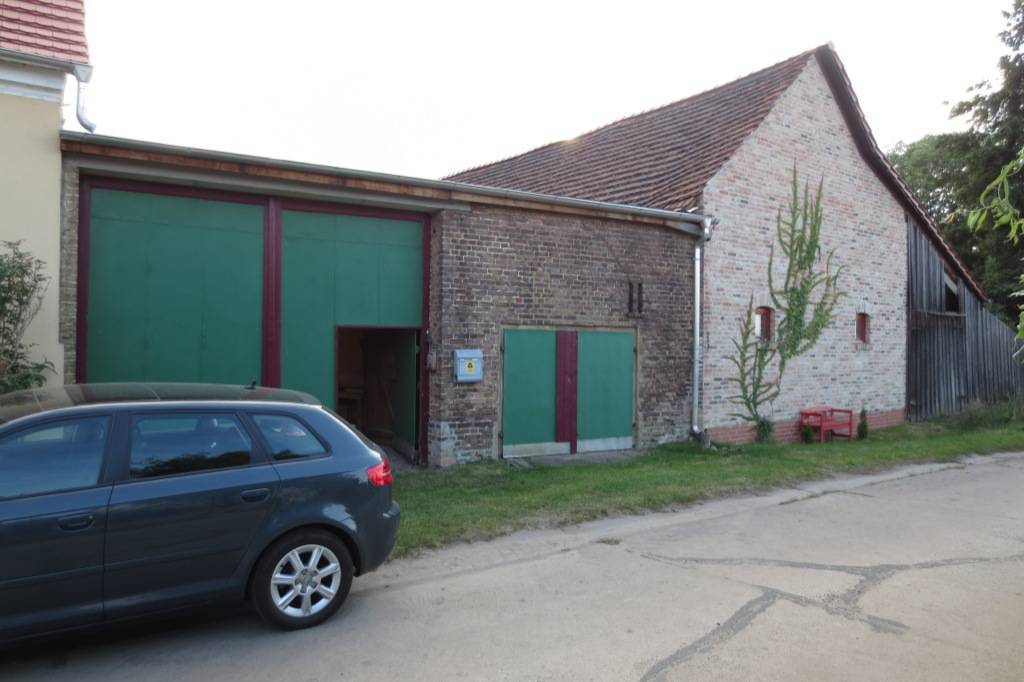 Torhaus und Garage