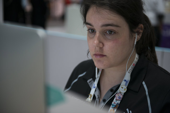 Checking for coverage. (WorldSkills)