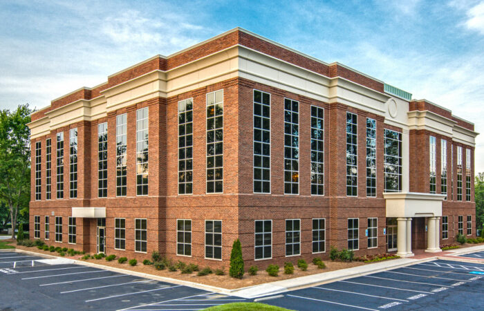 Flagship REIT and Fifth Third Bank Credit Facility