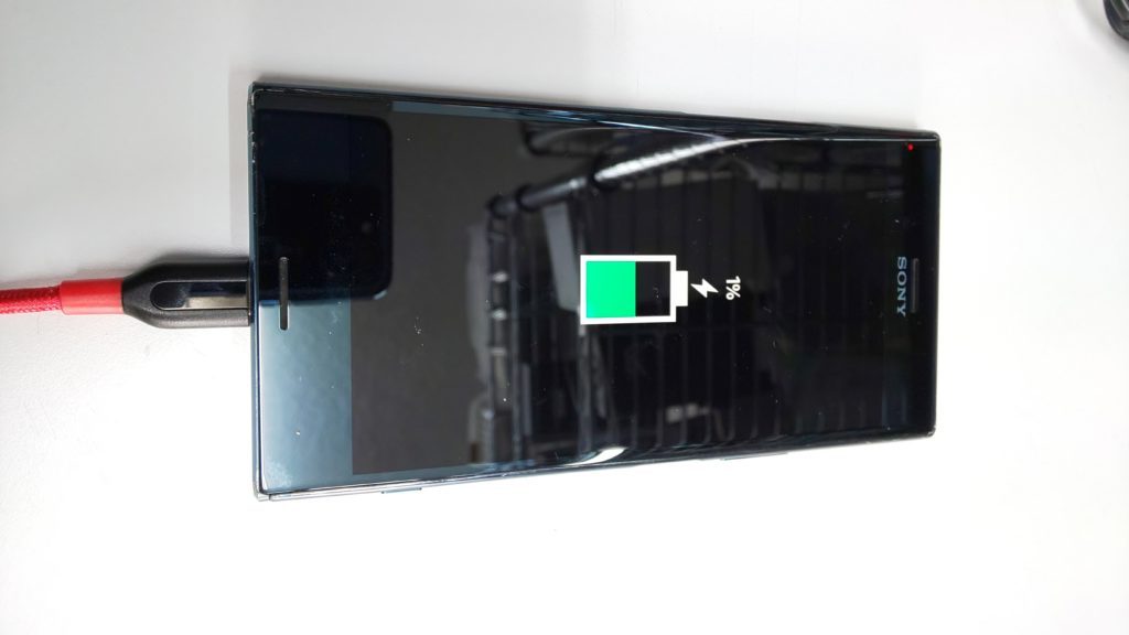Xperia XZ Premiumの充電できない故障の原因と対処法、修理方法