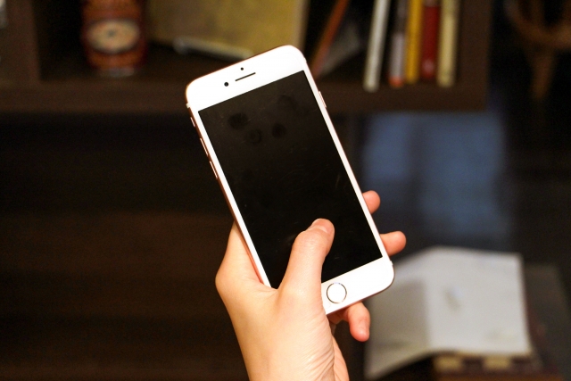 大きい画面で見やすい！iPhone7Plus iPhone 15 Plus Vs iPhone 7 Plus! (Comparison) (Review) - YouTube