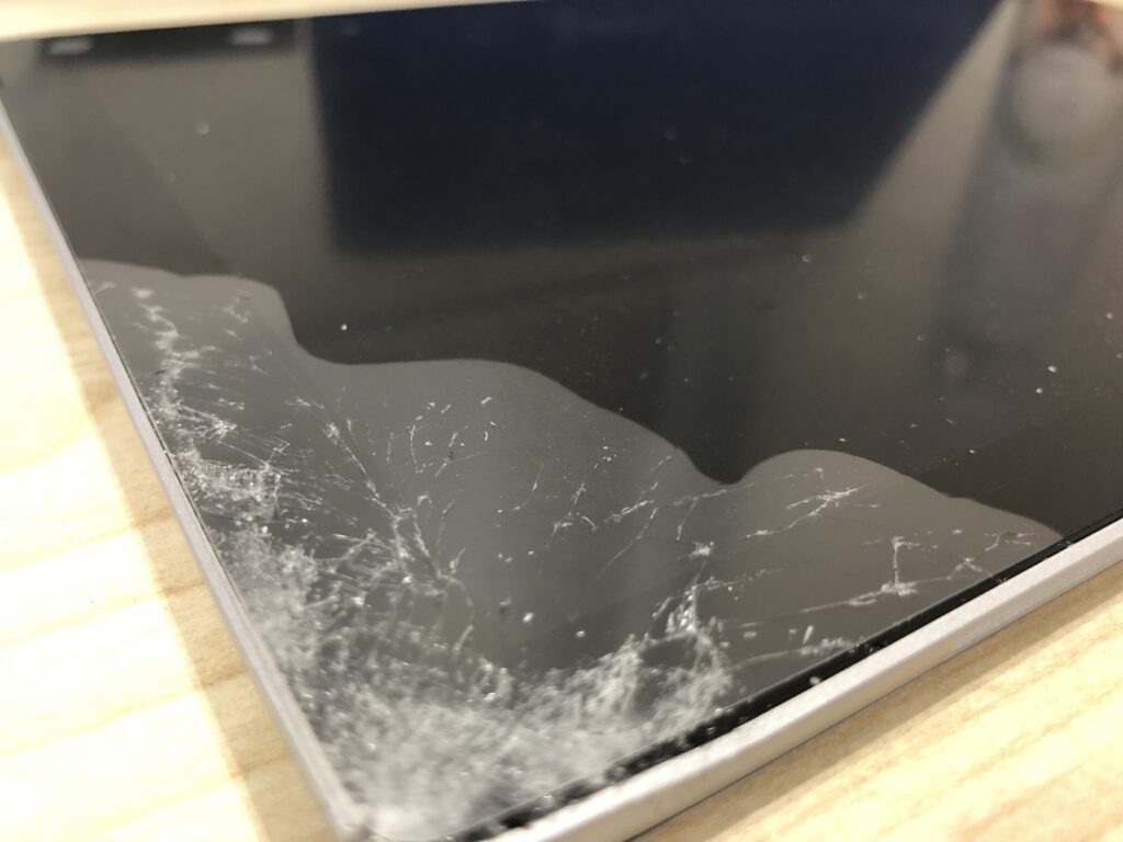 Microsoft Surface Pro 7+ 1960 画面割れあり Microsoft Surface Pro 7+ 1960 画面割れあり
