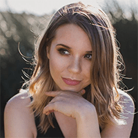 Krystal Sutherland, author of House of Hollow