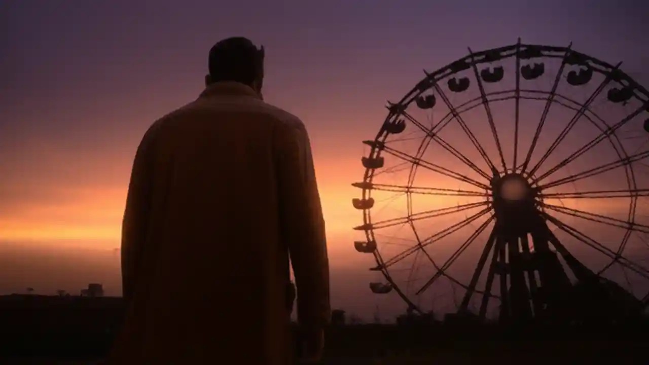 A player character overlooking the desolate, overgrown amusement park in Park After Dark's endgame, with a glowing Ferris wheel at dusk.