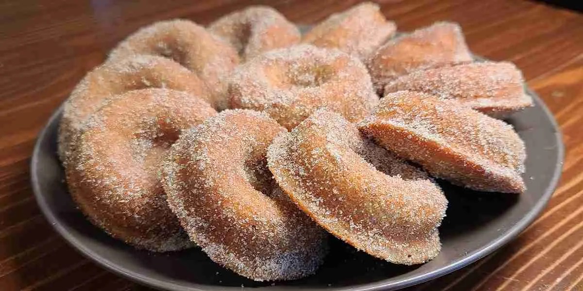 apple cider donuts