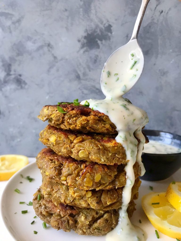 Lentil Patties vegan with Yogurt Dip