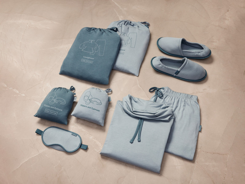 Emirates Includes Pyjamas in Business Class