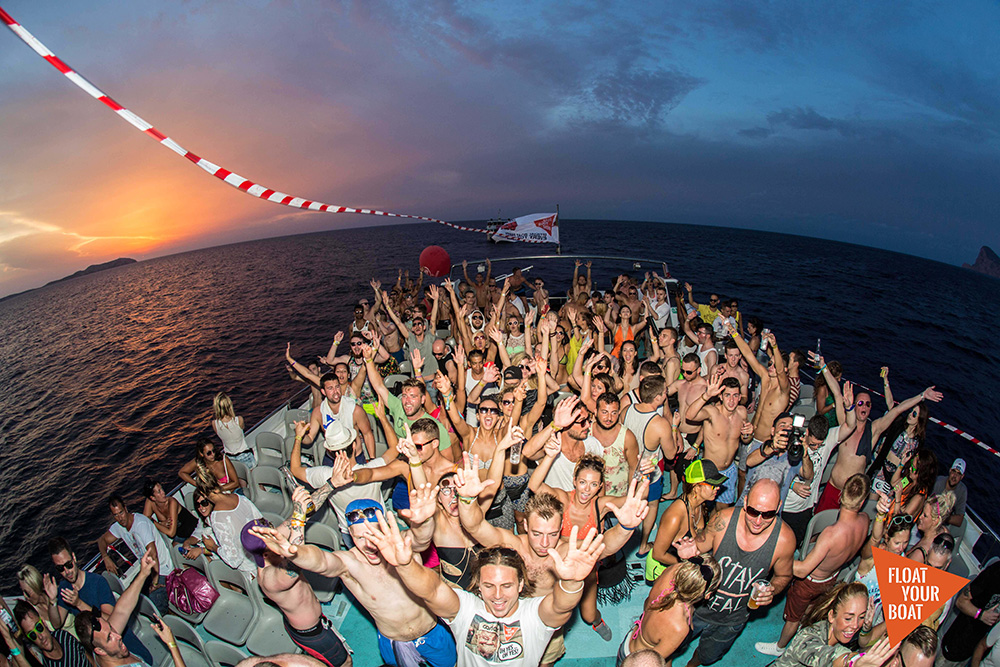 It's the only sunset boat party in playa d'en bossa, offering 3 sailings per week. Make Your New Year Memorable And Unforgettable With Ibiza Boat Party Float Your Boat
