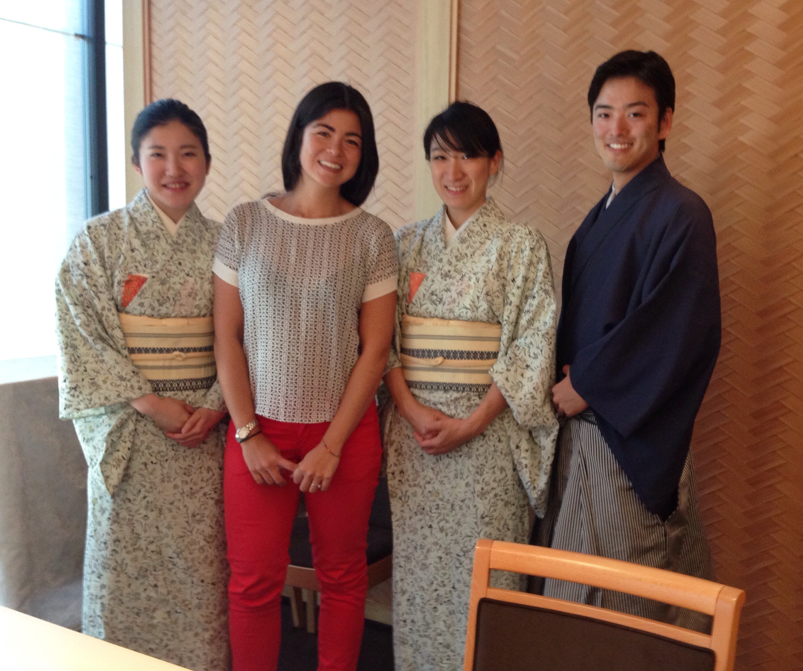 Eu e a galera - os garçons fofos do lugar