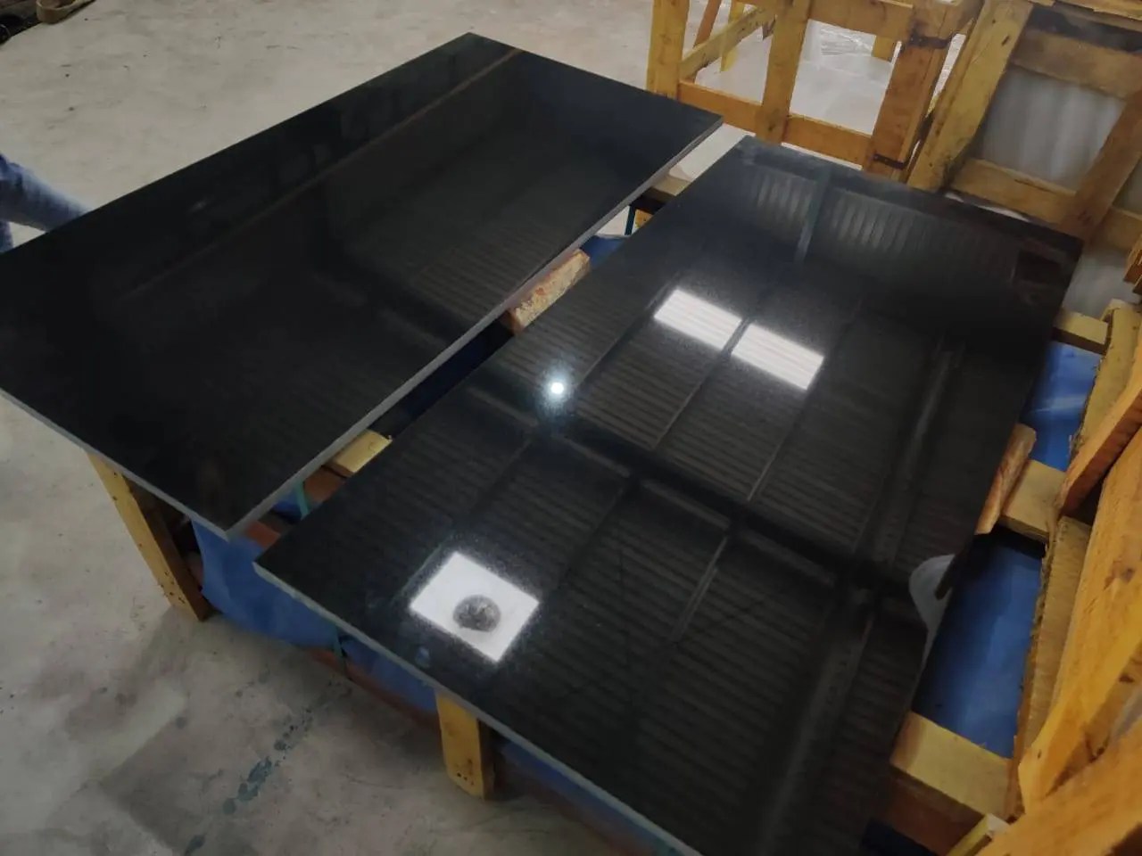 Absolute Black Granite Monuments tiles