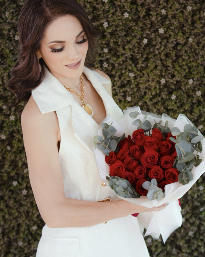20 ROSAS ROJAS.