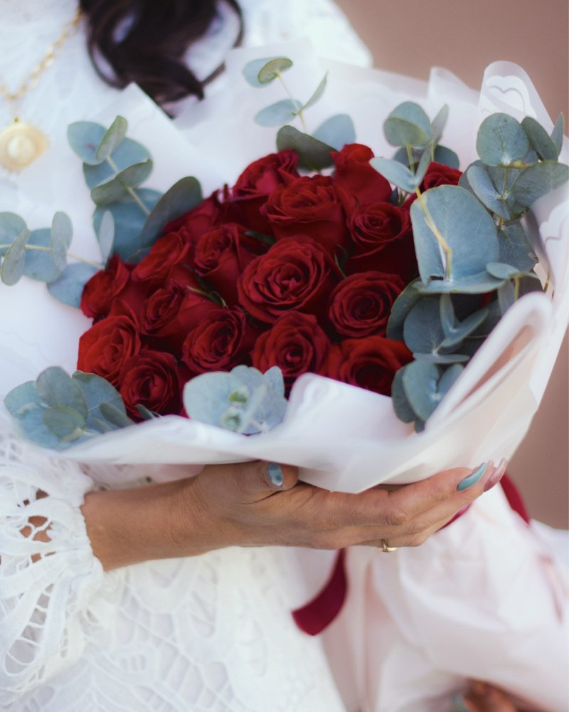20 ROSAS ROJAS.