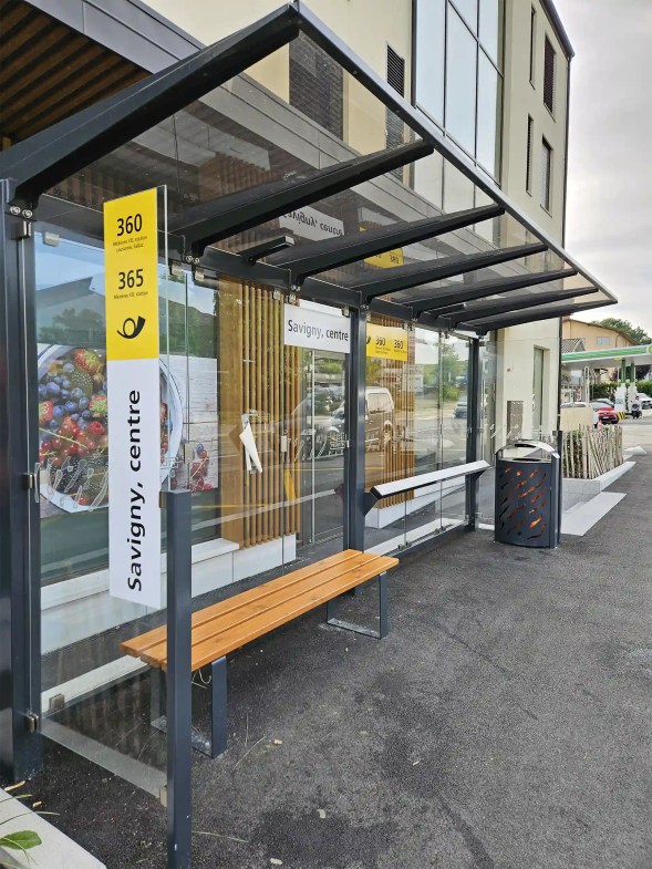 Abris bus - Coop Savigny- Floramat 7 Abris bus - Coop Savigny- Floramat 2