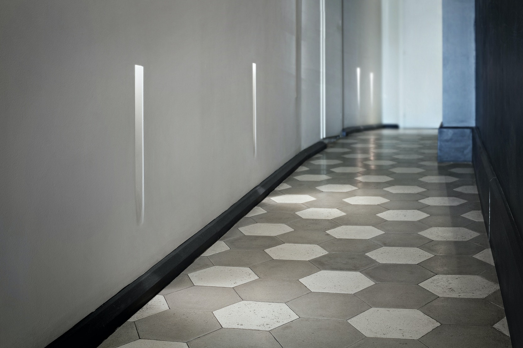 Round Light Small Steplight By Flos - HD Minimal Pictures for Desktop