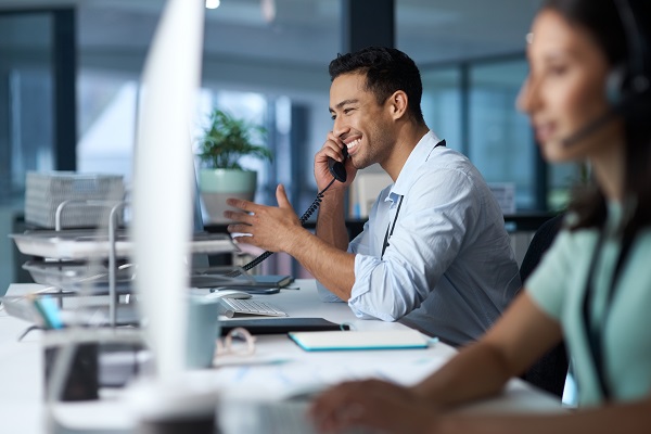 Successful visa applications start with good communication—DIY Partner Visa applicant consulting a migration lawyer over the phone