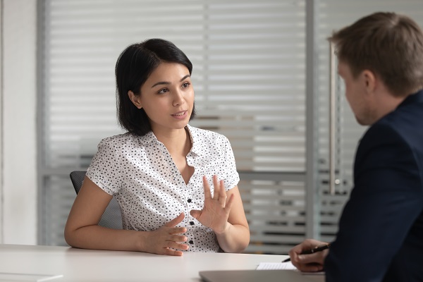 Expert DIY Partner Visa Service consultation: lawyer guiding a client through a complex visa process