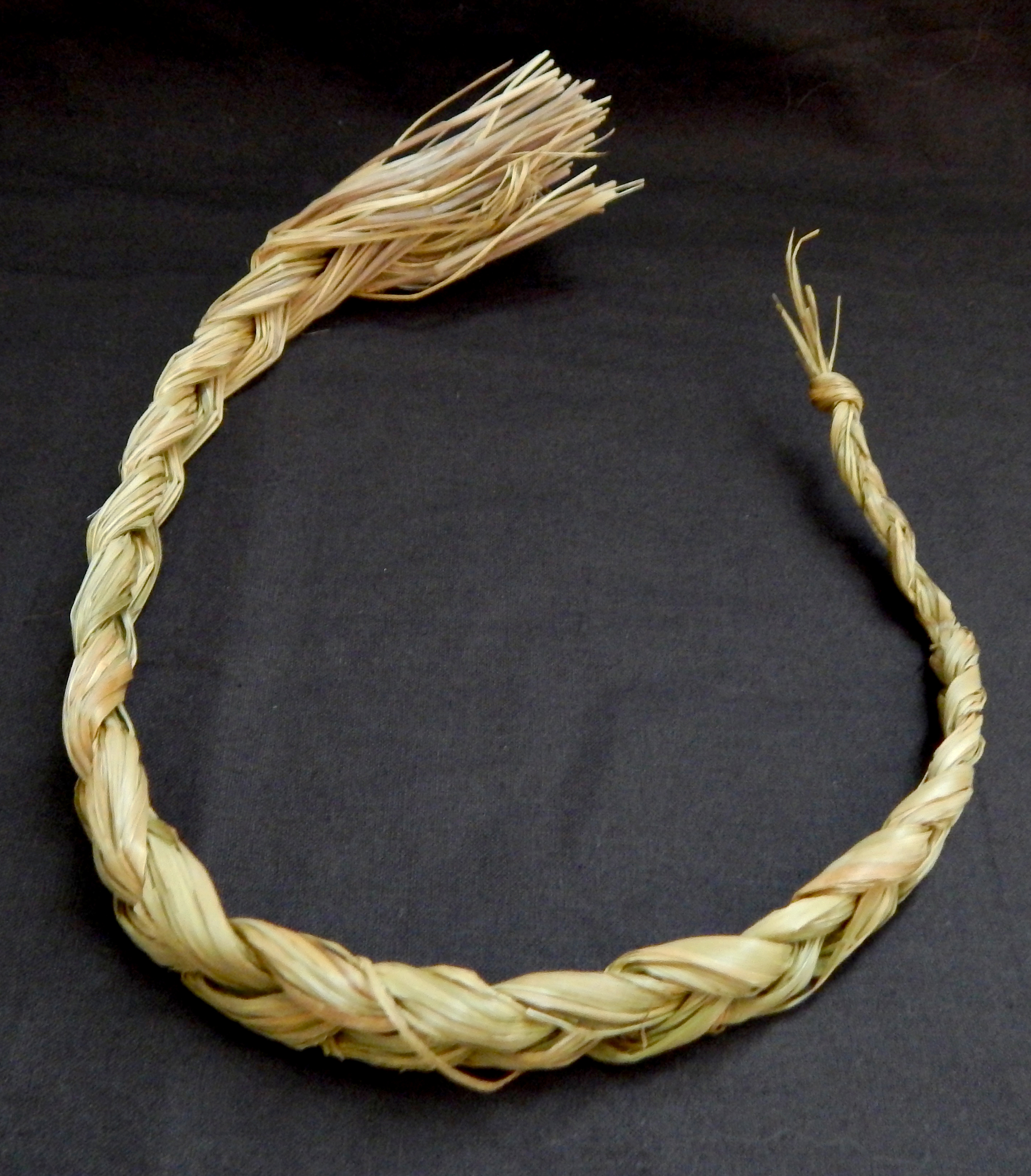Through burning, cleanses person of negative energy-USA-Native American-Sweet grass-21 1/2" long