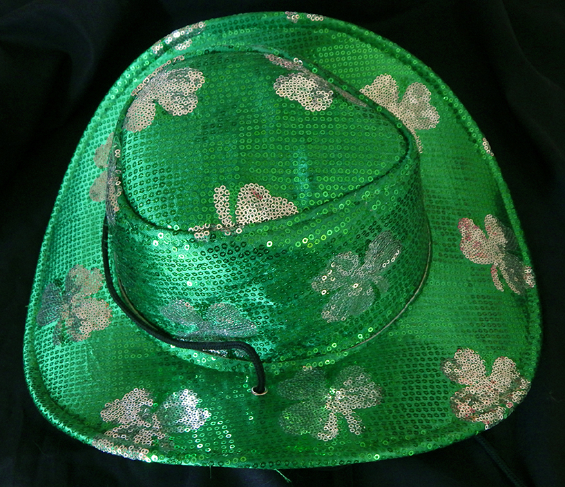Celebrates St. Patrick's Day-USA-Irish-Carboard/Fabric/Sequins-15" x 12"