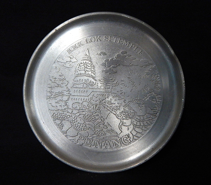 Souvenir-Malaysia-Buddhist-Metal-3 1/4"