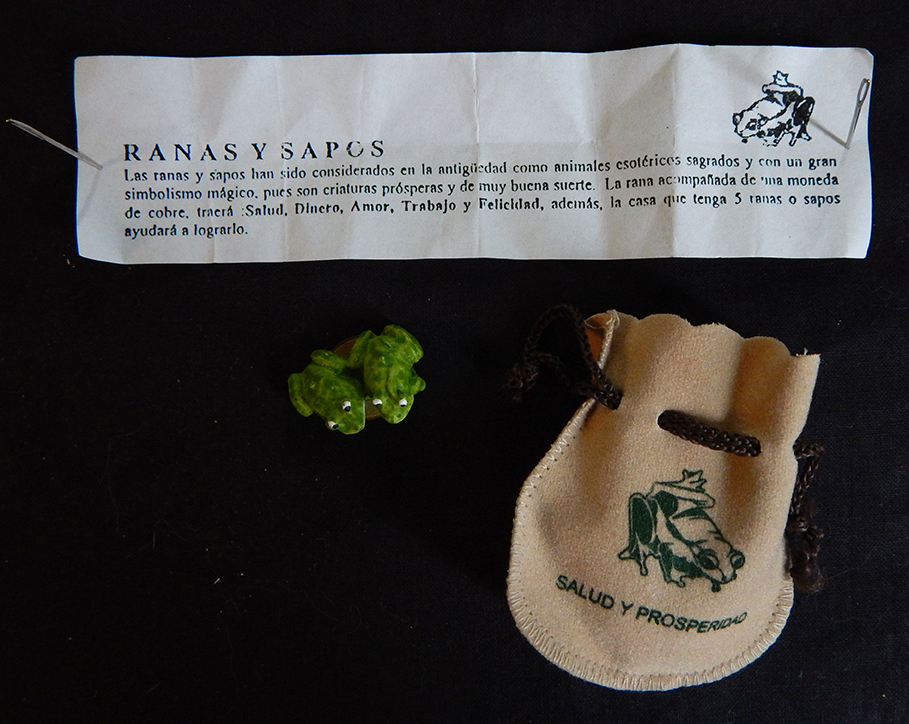 Magical frogs for love and happiness-Argentina-Argentinian-Ceramic frogs/Argentinian coin-2 1/2" x 2"