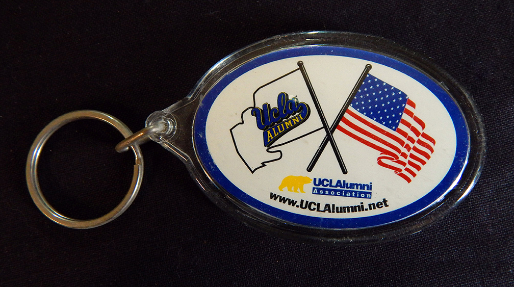 Souvenir-USA-American/Collegiate/Pop culture-Plastic and metal-2 1/2"