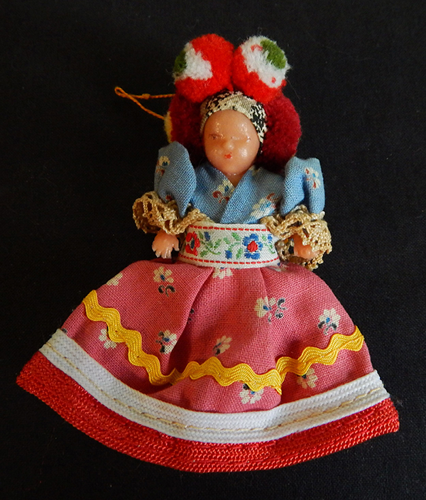 Toy/Collectible-Hungary-Hungarian-Cloth/Plastic-4" tall