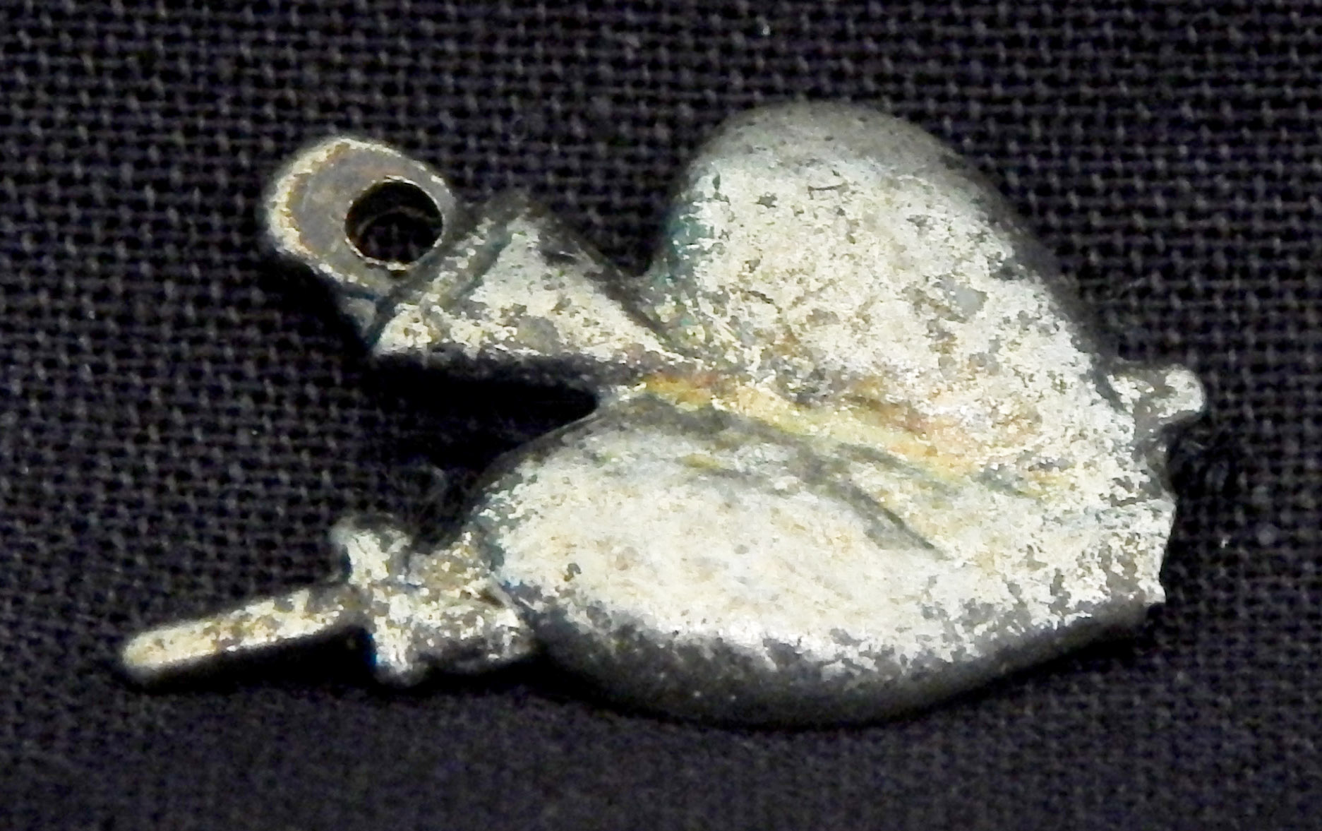 Milagro (miracle)-affixed to saint: Sacred Heart of Jesus/Mary symbol