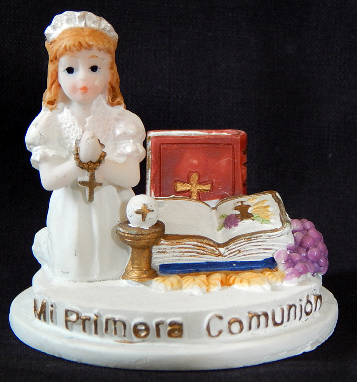 Female First Holy Communion (table decoration)