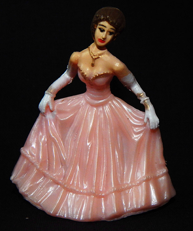 Statuette of Quinceañera (15 year old girl)
