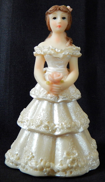 Figurine of Quinceañera (15 year old girl)