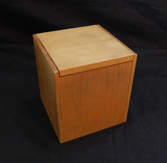 "Drac in the Box" (closed)