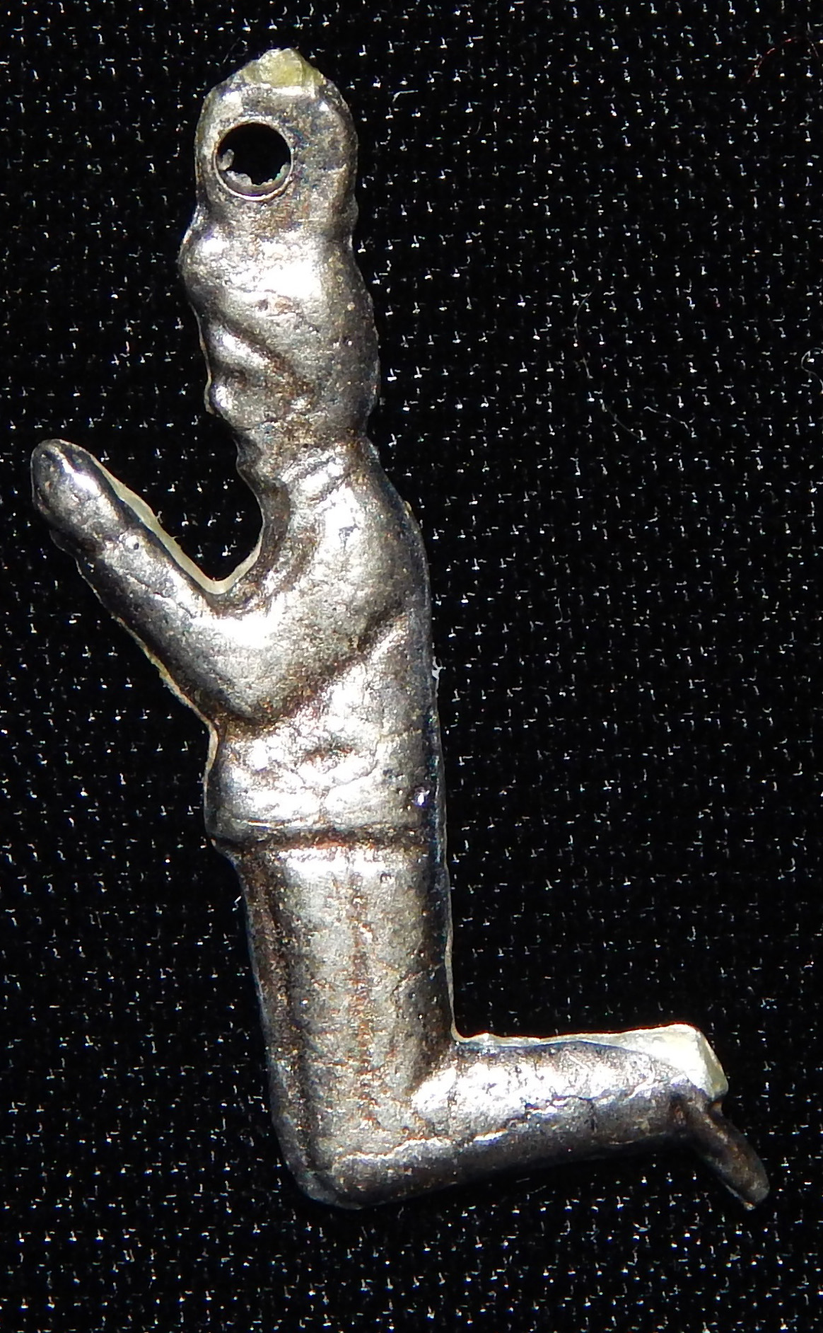 Milagro (miracle) of praying man