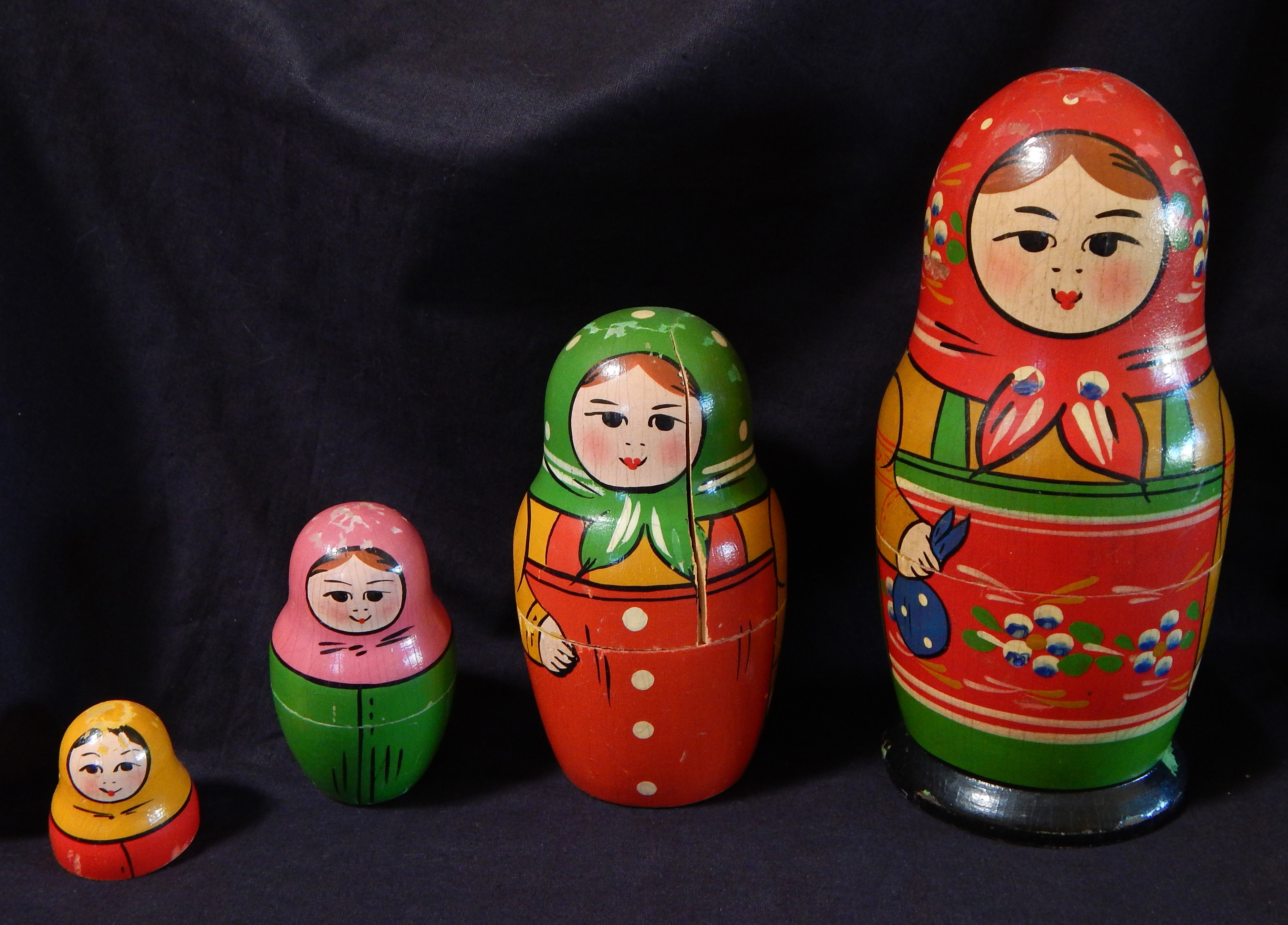 Russian Nesting Dolls (circa 1950)