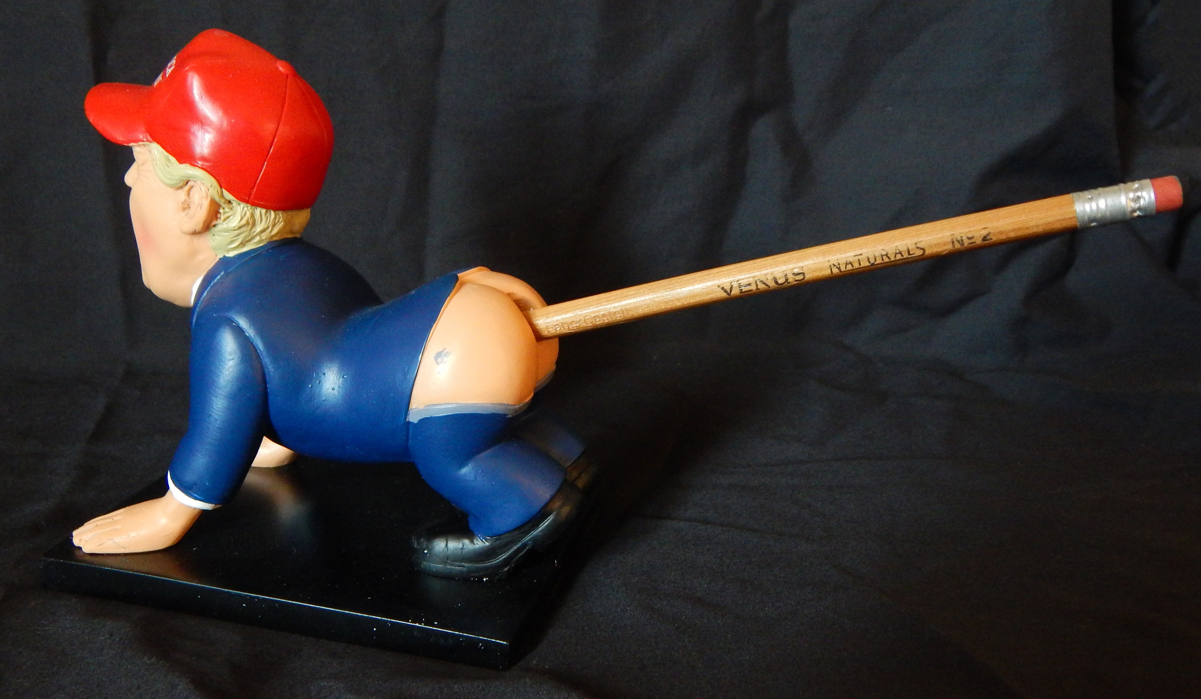 "Dump-a-Trump" Pencil Holder/Paperweight