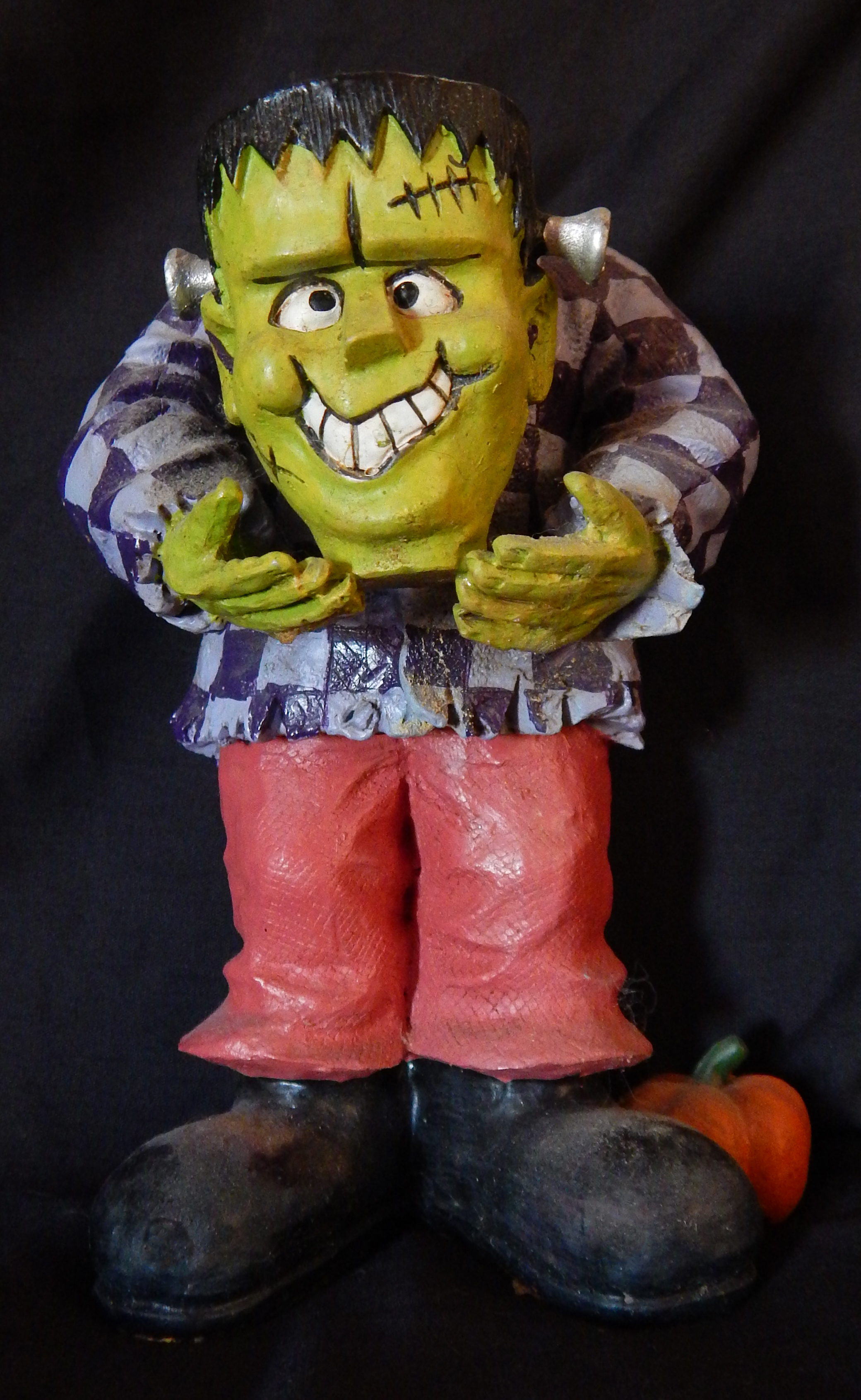Halloween decoration-USA-Halloween celebrants/Popular culture-Plastic-5 1/4"