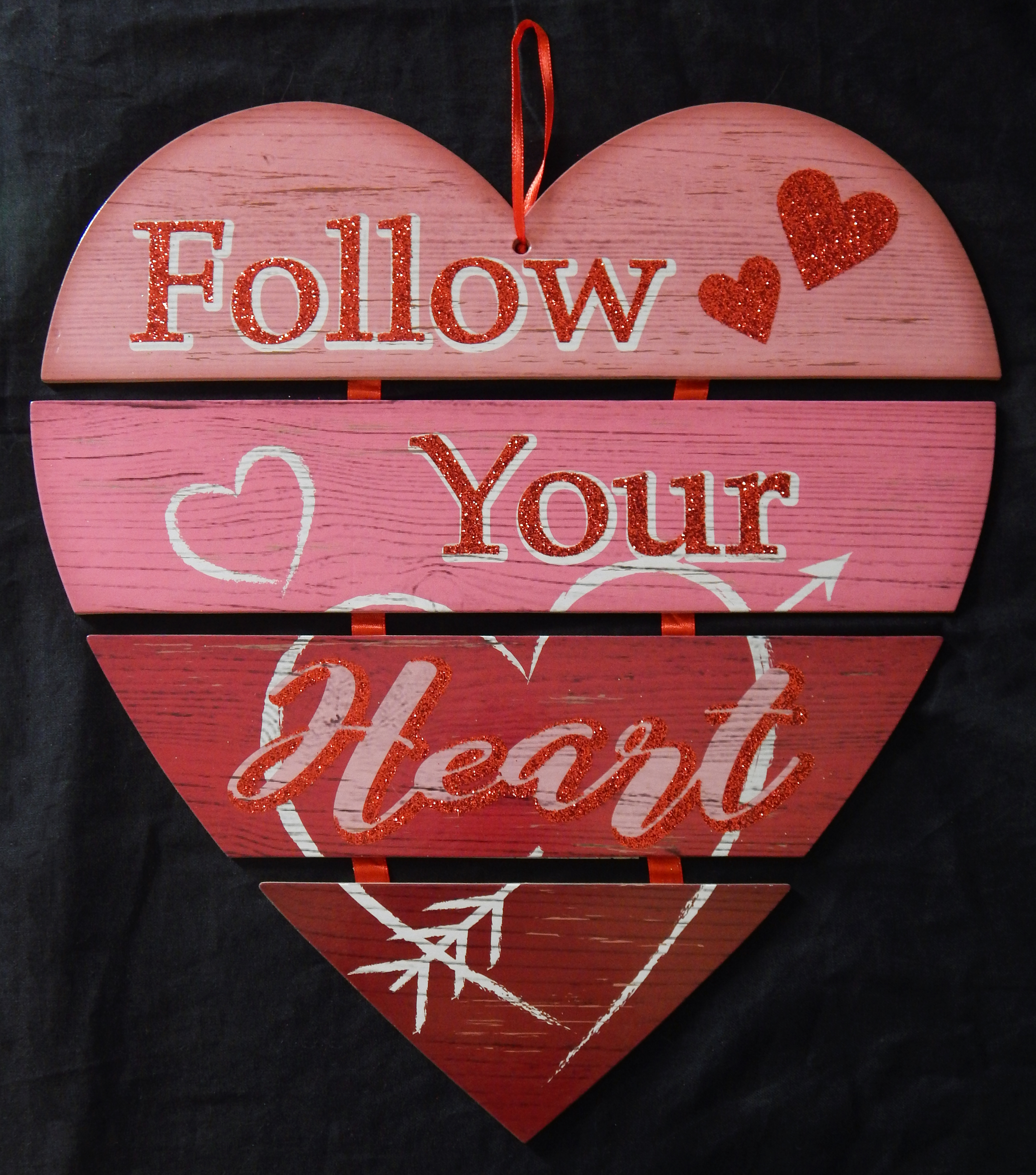 Commemorates holiday