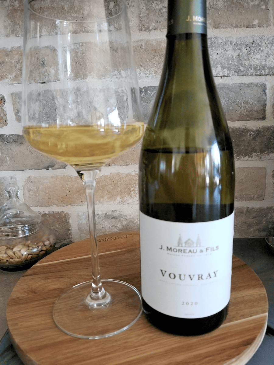 J MOREAU & FILS VOUVRAY 2020