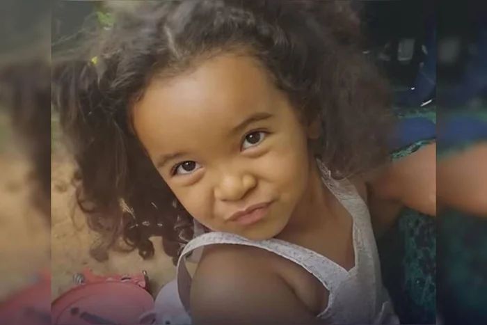 Adolescente Menor De 16 Mata Prima De Apenas 4 Anos - Nature Wallpapers - Professional 8K Collection