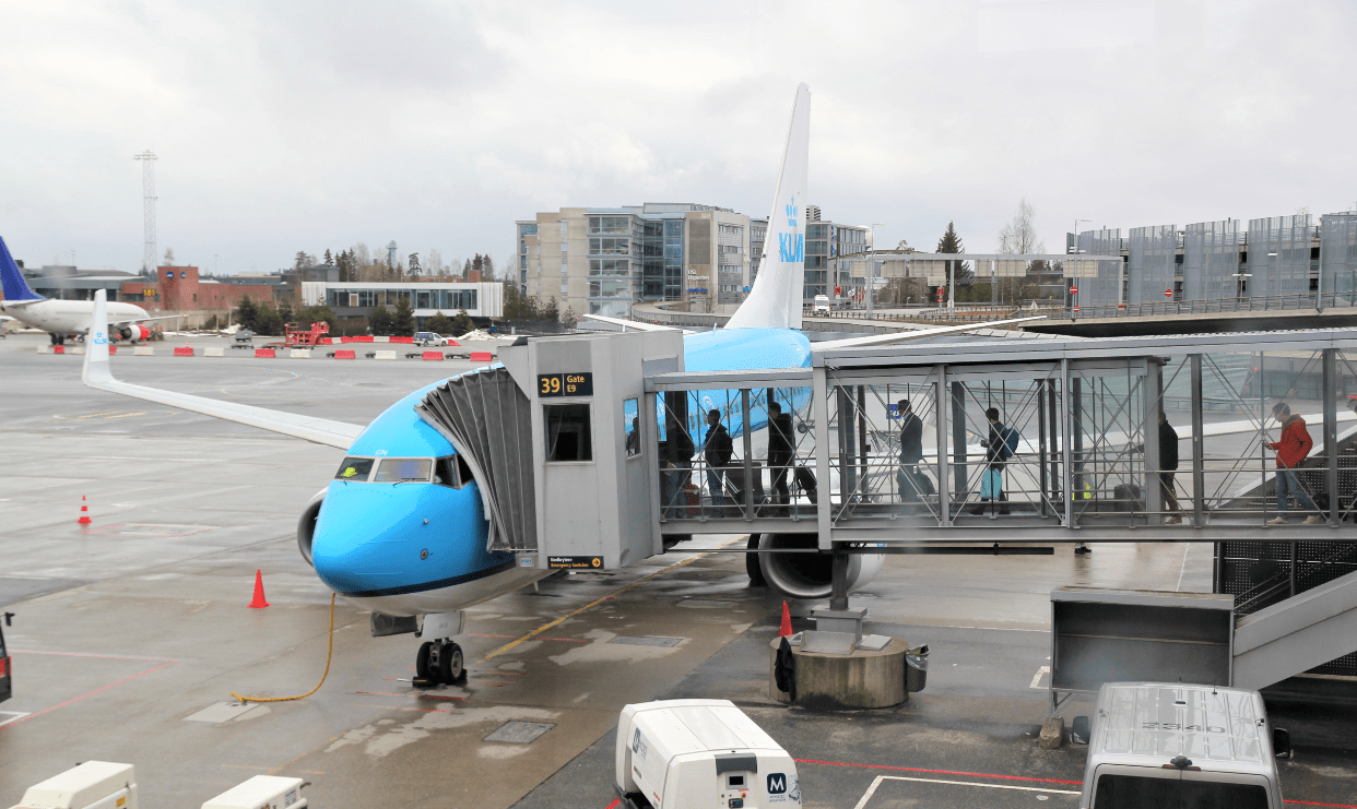 Du vil få en epost fra norges fotballforbund et par uker før kamp med . Har flest flyruter til Norge - nÃ¥ er seks av sju stoppet - flysmart24.no