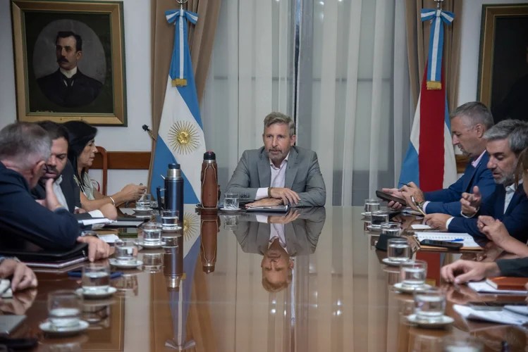 Rogelio Frigerio, reunión de gabinete por tormentas