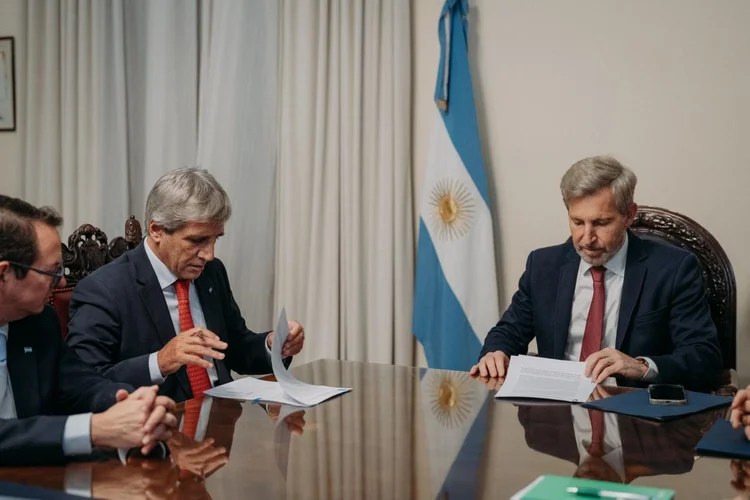 Luis Caputo y Rogelio Frigerio