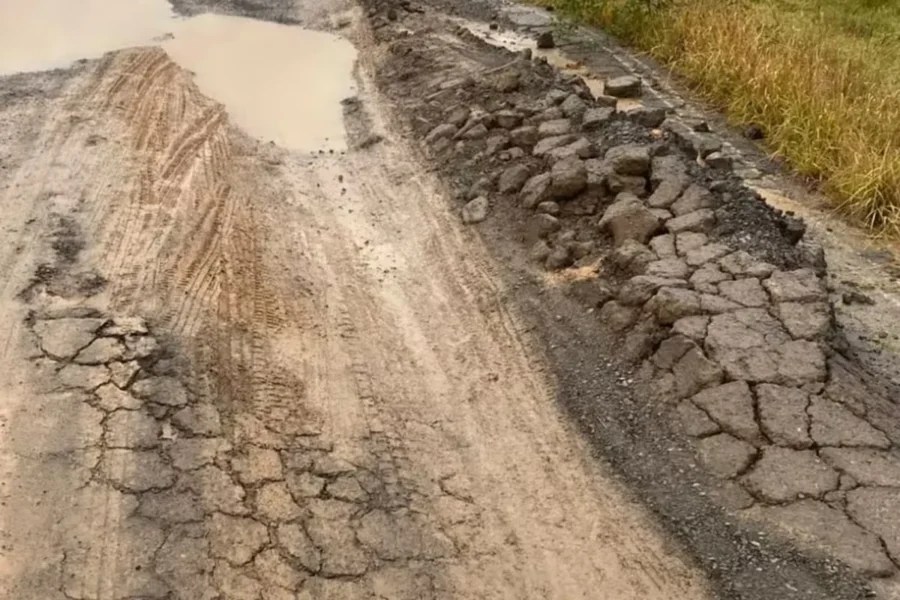 Más allá de la coyuntura, no hay una discusión de fondo sobre cómo recuperar una infraestructura vial destrozada, abandonada y mal mantenida desde hace décadas.Gza. CRA